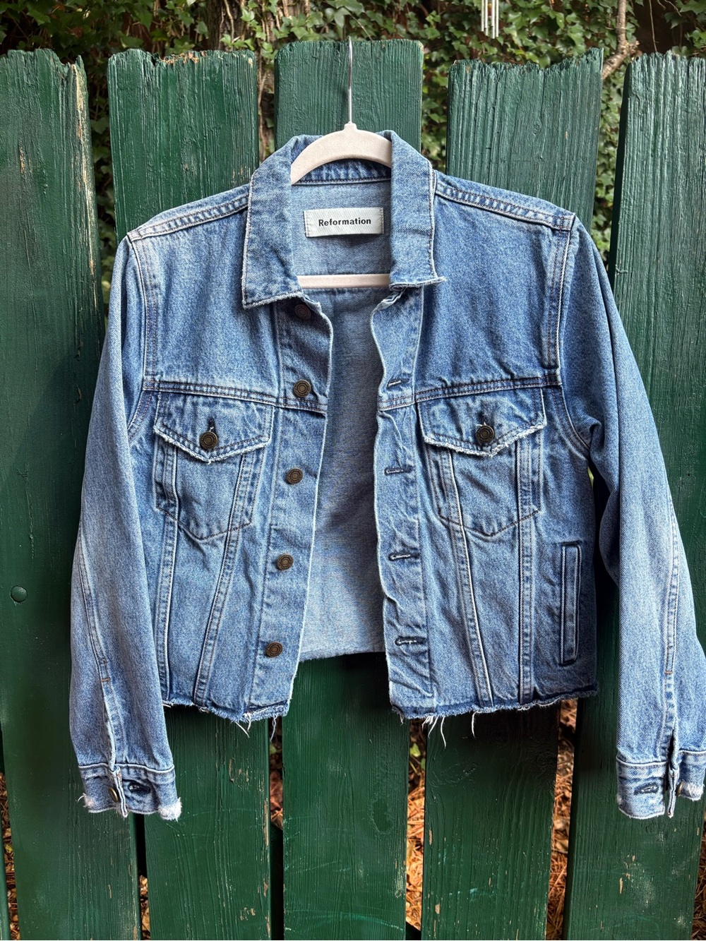 Reformation Jean Jacket Womens Size S Cropped Raw Hem Badlands Wash Denim